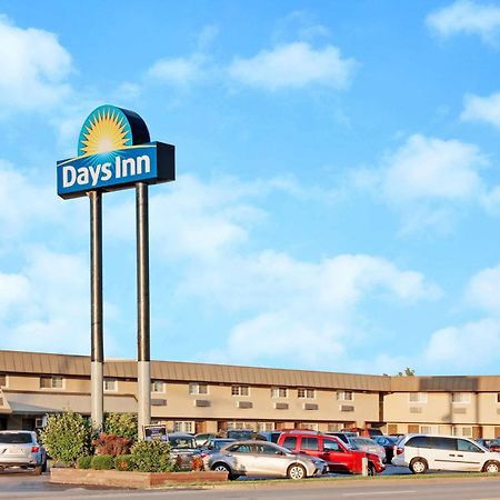 Days Inn By Wyndham Elk Grove Village O'Hare Airport West Екстер'єр фото