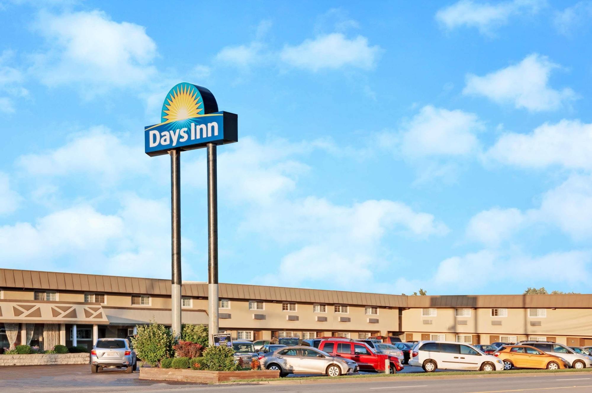 Days Inn By Wyndham Elk Grove Village O'Hare Airport West Екстер'єр фото