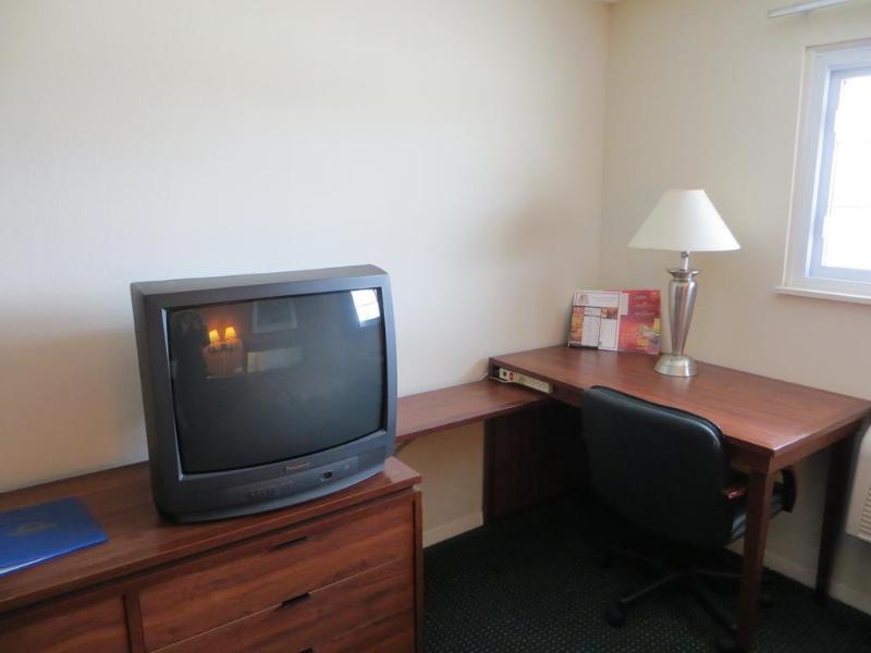 Days Inn By Wyndham Elk Grove Village O'Hare Airport West Екстер'єр фото